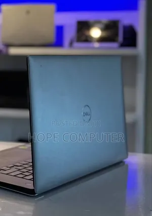 New Laptop Dell Precision 5540 16GB Intel Core I7 SSD 512GB