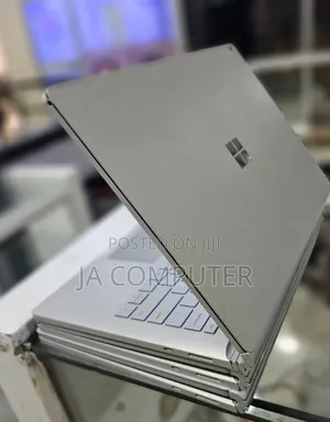 New Laptop Microsoft Surface Book 3 16GB Intel Core I7 SSD 256GB