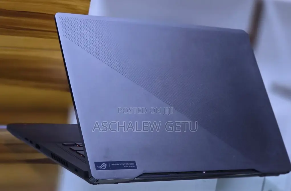 New Laptop Asus ROG Zephyrus G15 16GB Intel Core I9 SSD 1T