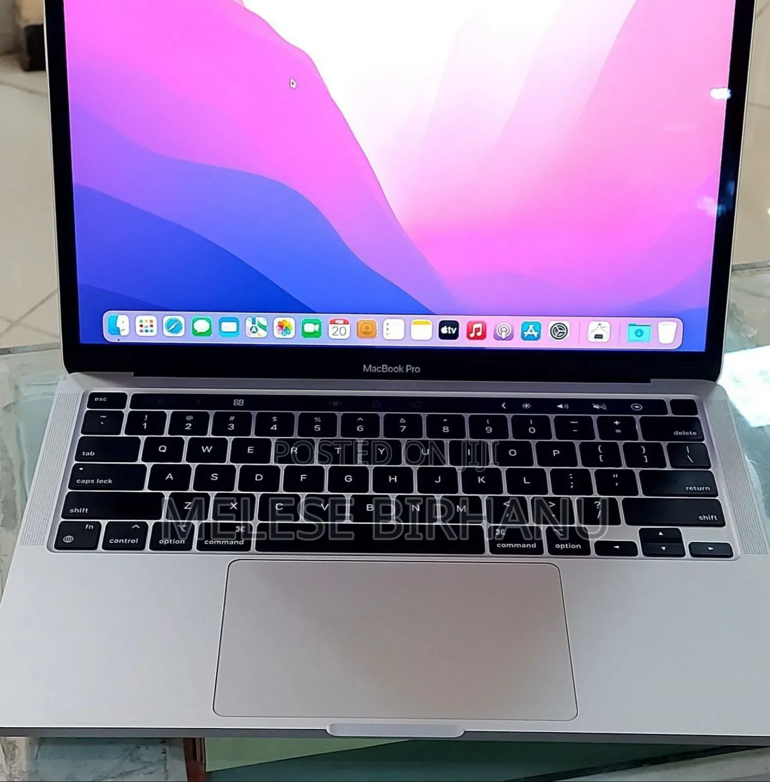 New Laptop Apple MacBook Pro 2020 M1 8GB Apple M1 SSD 512GB