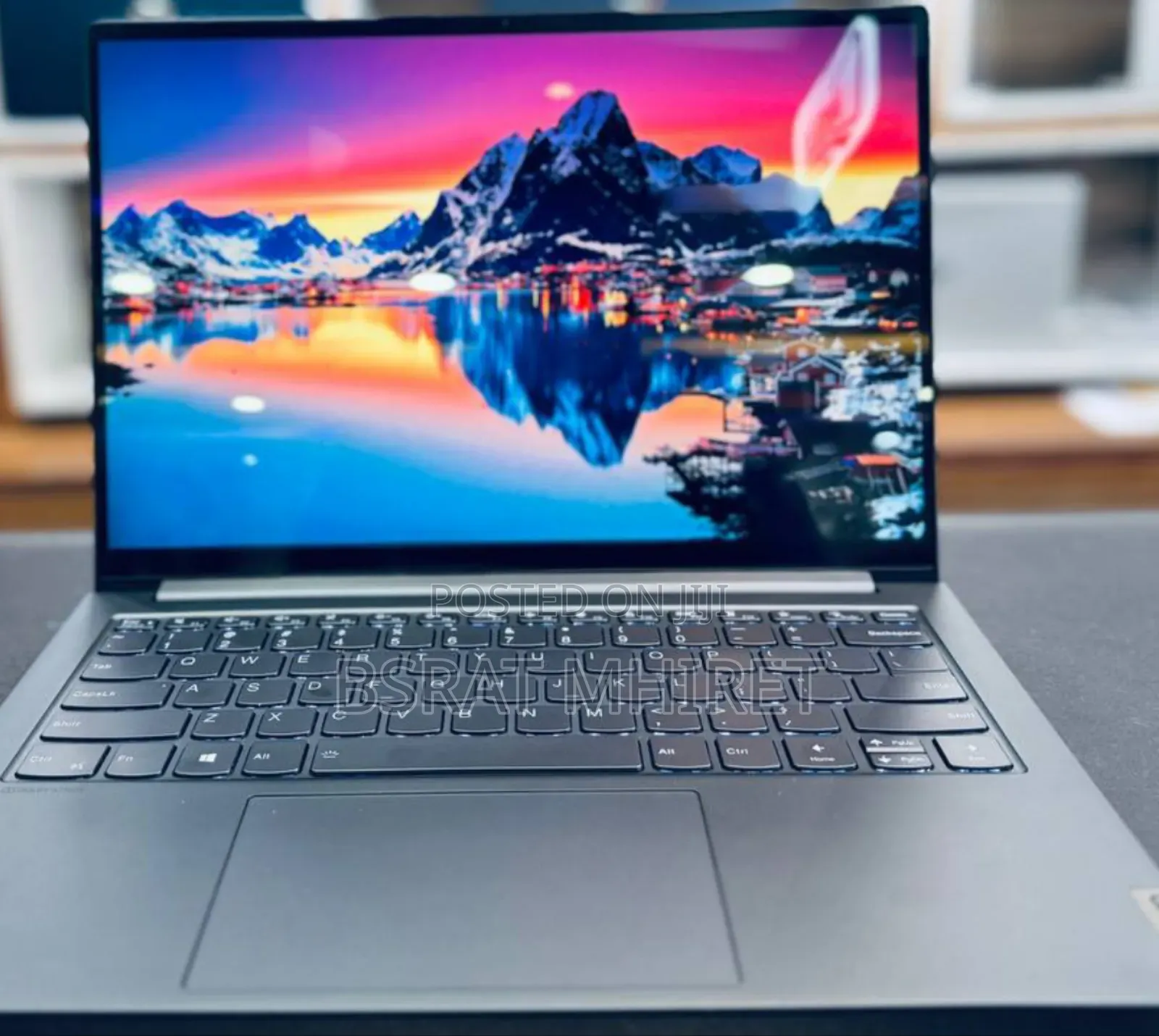 New Laptop Lenovo Yoga 7i 16GB Intel Core I5 SSD 512GB