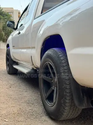Toyota Tacoma 2010 White