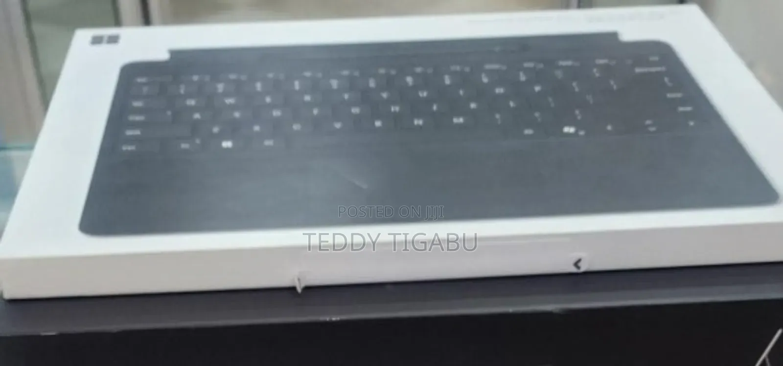 New Microsoft Surface Pro 11th Edition, a Copilot+ PC 16GB SSD 512GB