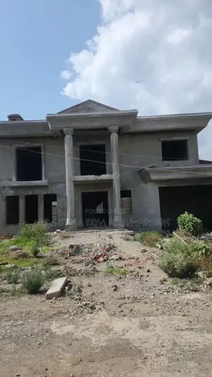 6bdrm House in Ccd Real State, Oromia-Finfinne for sale