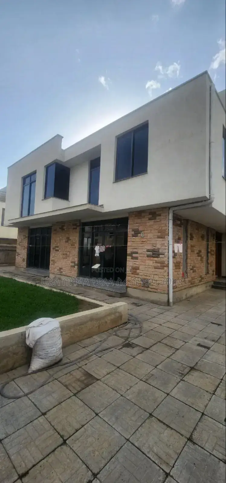Furnished 6bdrm House in Rosseta Real State, Oromia-Finfinne for sale