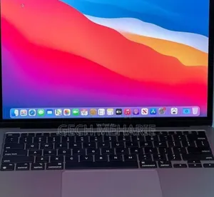New Laptop Apple MacBook Pro 2020 16GB Intel Core I5 SSD 512GB
