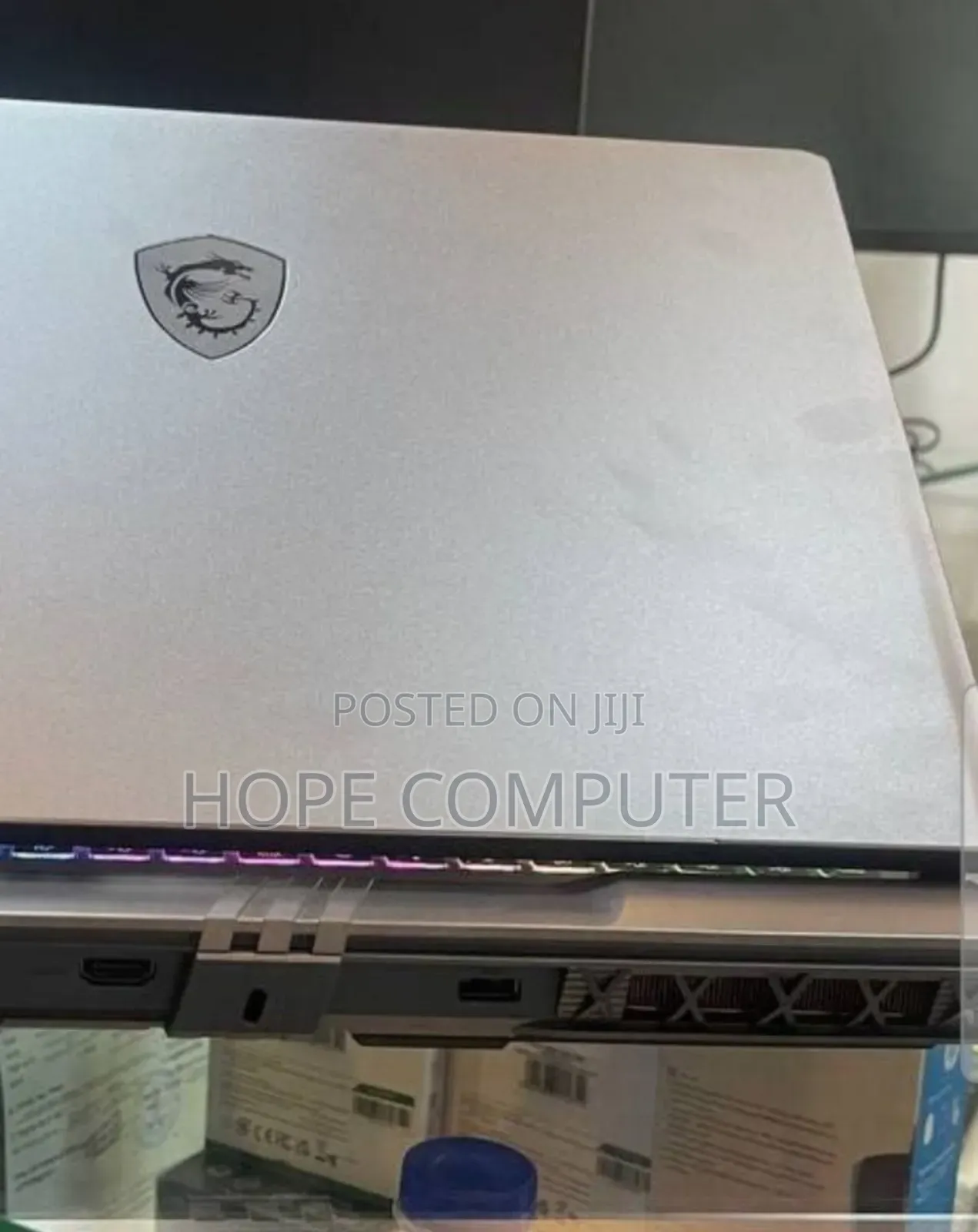 New Laptop MSI Vector 17 HX AI A2XWJG 16GB Intel Core Ultra 7 SSD 1T