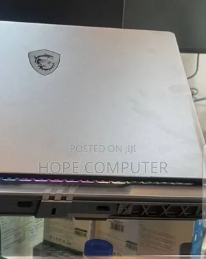 New Laptop MSI Vector 17 HX AI A2XWJG 16GB Intel Core Ultra 7 SSD 1T