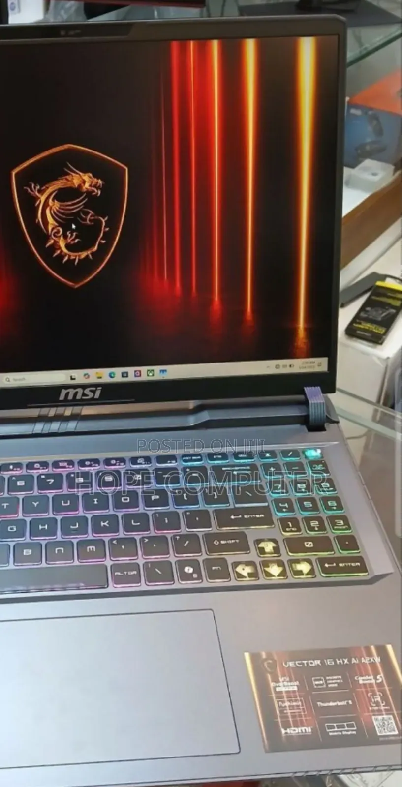 New Laptop MSI Vector 17 HX AI A2XWJG 16GB Intel Core Ultra 7 SSD 1T