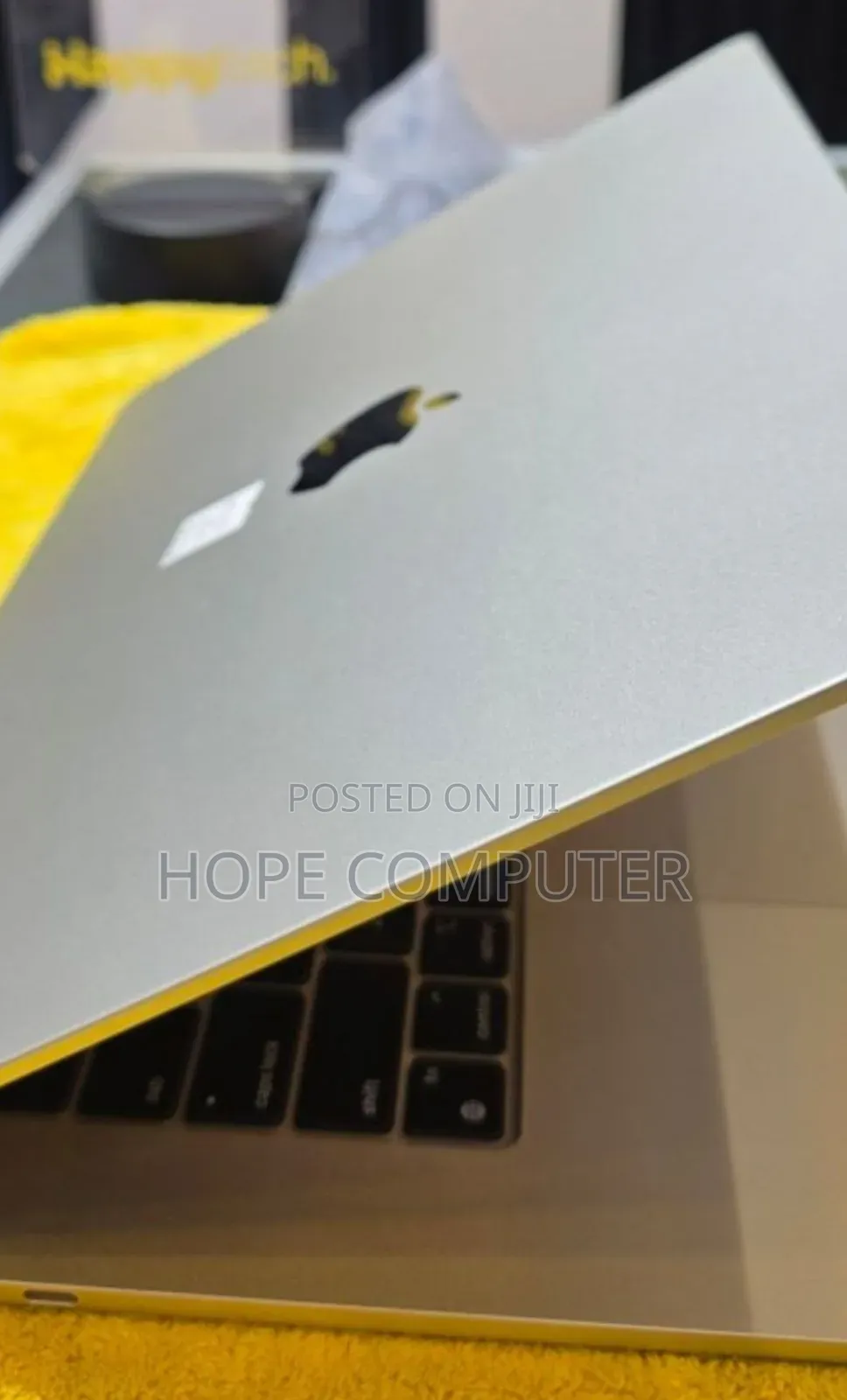 New Laptop Apple MacBook Air 2024 M3 15-Inch 16GB Apple M3 SSD 512GB