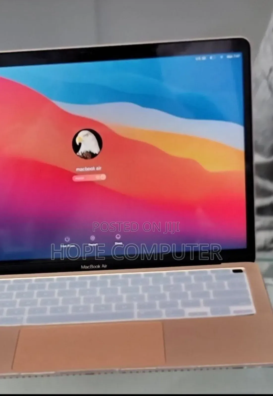 New Laptop Apple MacBook Air 2020 M1 8GB Apple M1 SSD 256GB