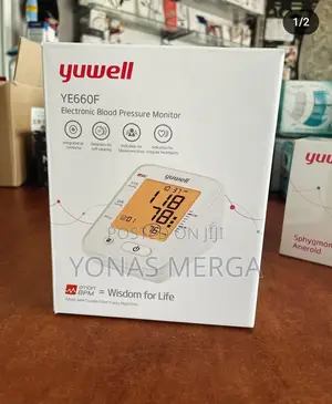 Photo - Blood Pressure Monitor٥٥ With Arm 22-45 Cmظlarge Lcd Screen