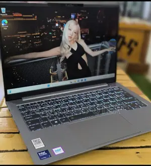 New Laptop Lenovo Thinkbook 14 16GB Intel Core Ultra 7 SSD 512GB