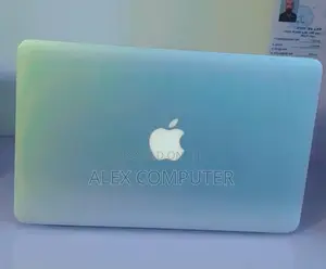 New Laptop Apple MacBook Air 2013 4GB Intel Core I5 SSD 256GB