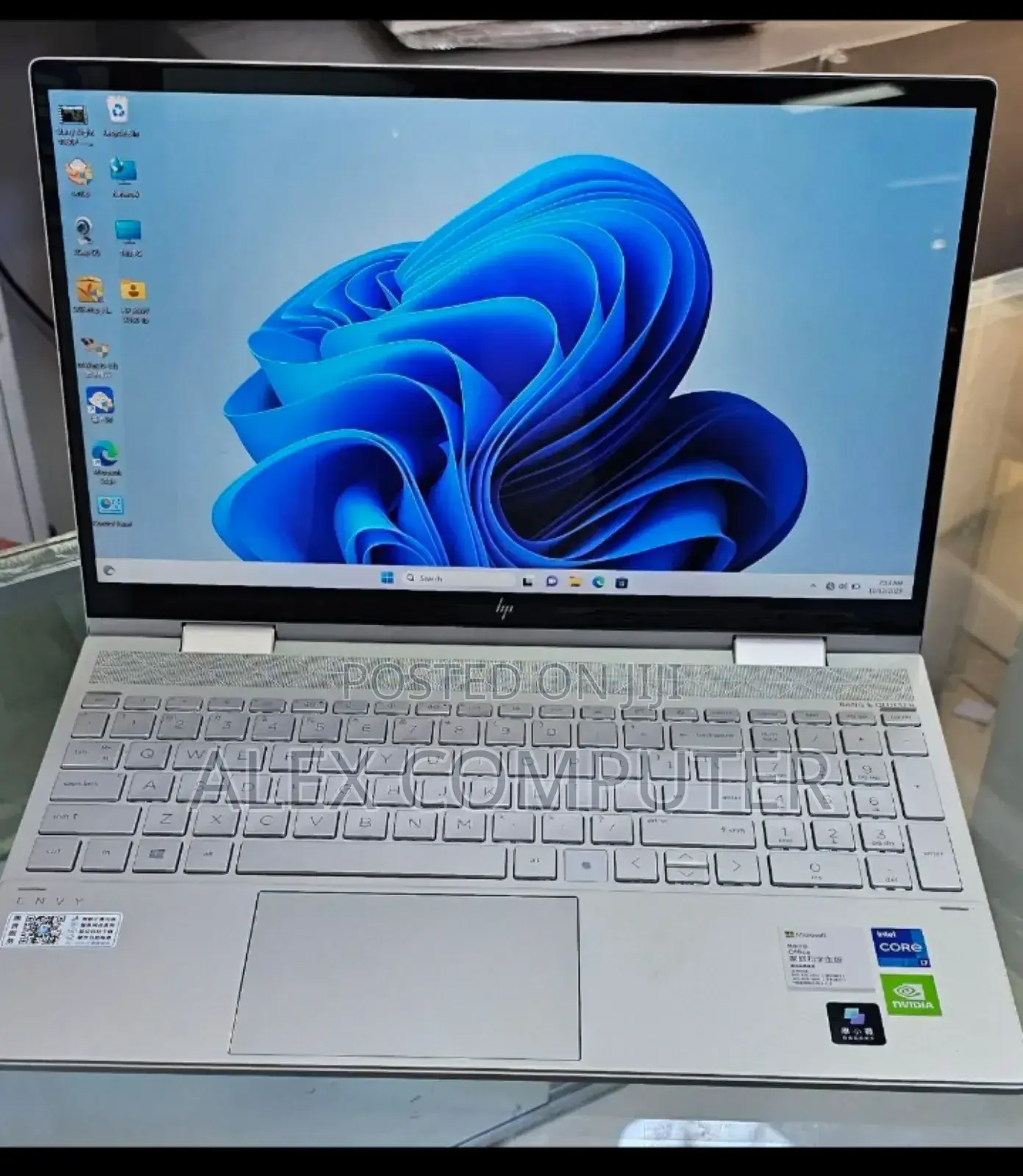 New Laptop HP Envy X360 16GB Intel Core I7 SSD 512GB