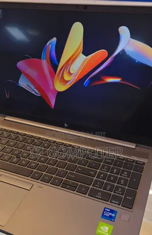 New Laptop HP ZBook Firefly G8 16GB Intel Core I7 SSD 1T