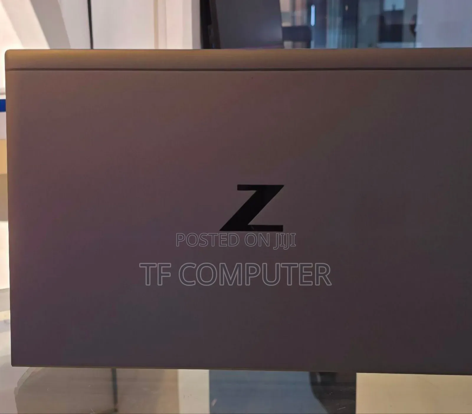 New Laptop HP ZBook Firefly G8 16GB Intel Core I7 SSD 1T