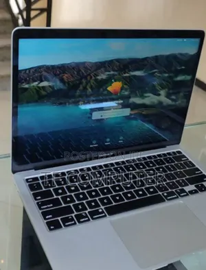 New Laptop Apple MacBook Air 2020 M1 8GB Apple M1 SSD 256GB