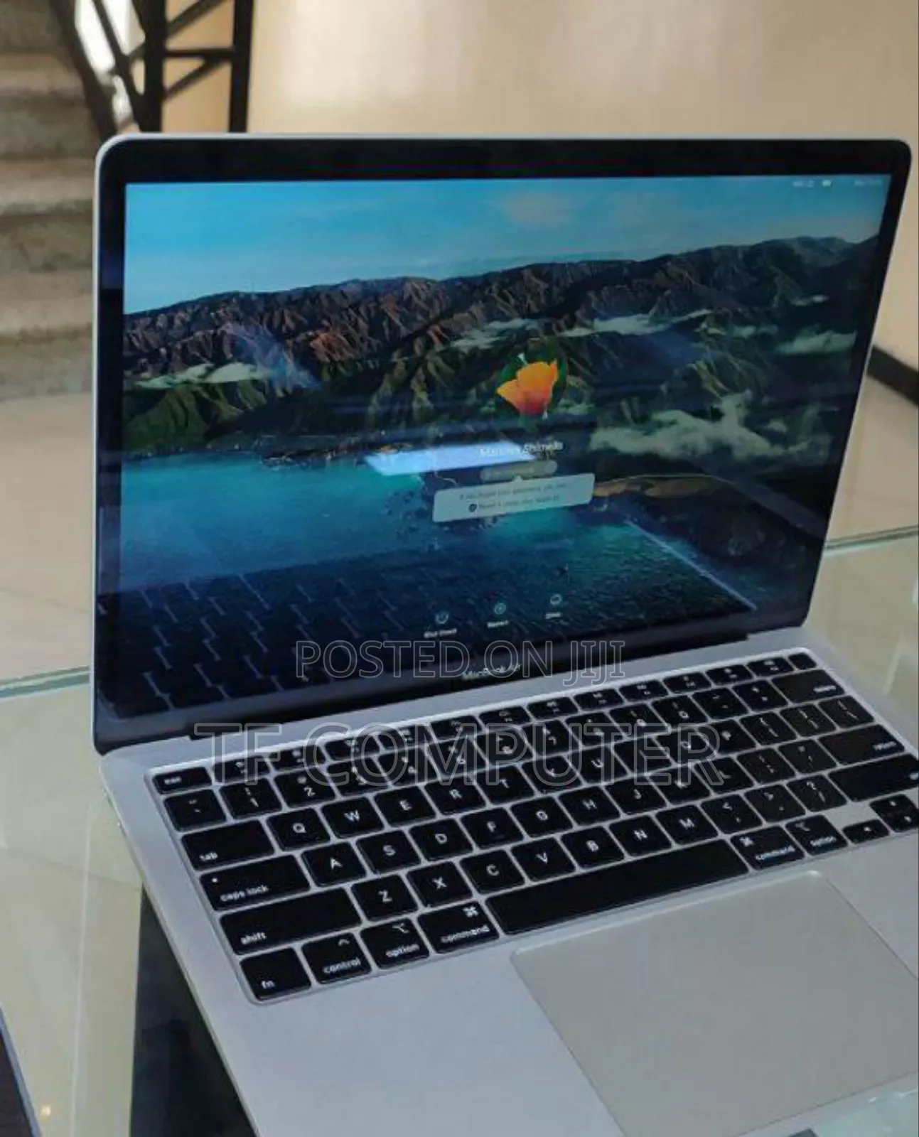New Laptop Apple MacBook Air 2020 M1 8GB Apple M1 SSD 256GB