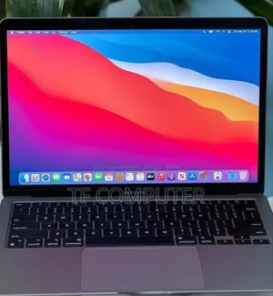 Photo - New Laptop Apple MacBook Pro 2020 16GB Intel Core I5 SSD 512GB