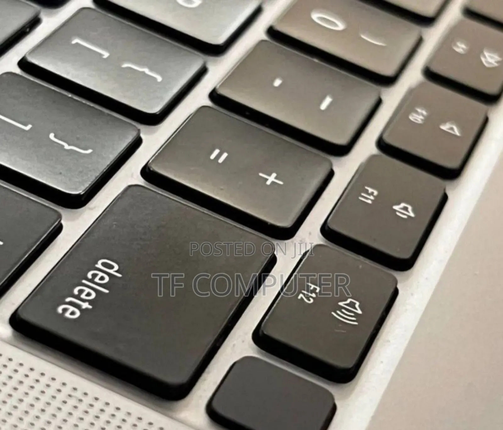 New Laptop Apple MacBook Pro 2020 16GB Intel Core I5 SSD 512GB