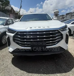 Photo - New Jetour X70 Plus 2023 White