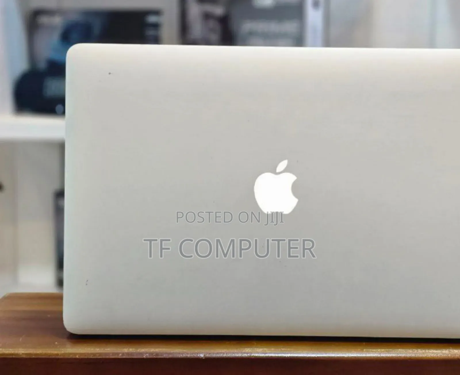 New Laptop Apple MacBook Pro 2015 16GB Intel Core I7 SSD 256GB