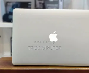 New Laptop Apple MacBook Pro 2015 16GB Intel Core I7 SSD 256GB