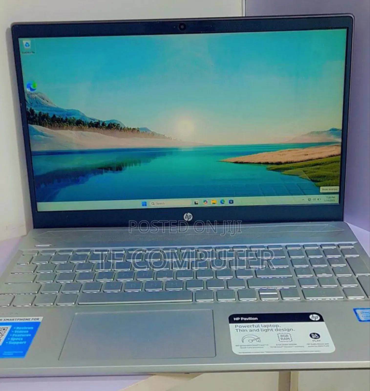 New Laptop HP Pavilion 15 8GB Intel Core I7 SSD 256GB