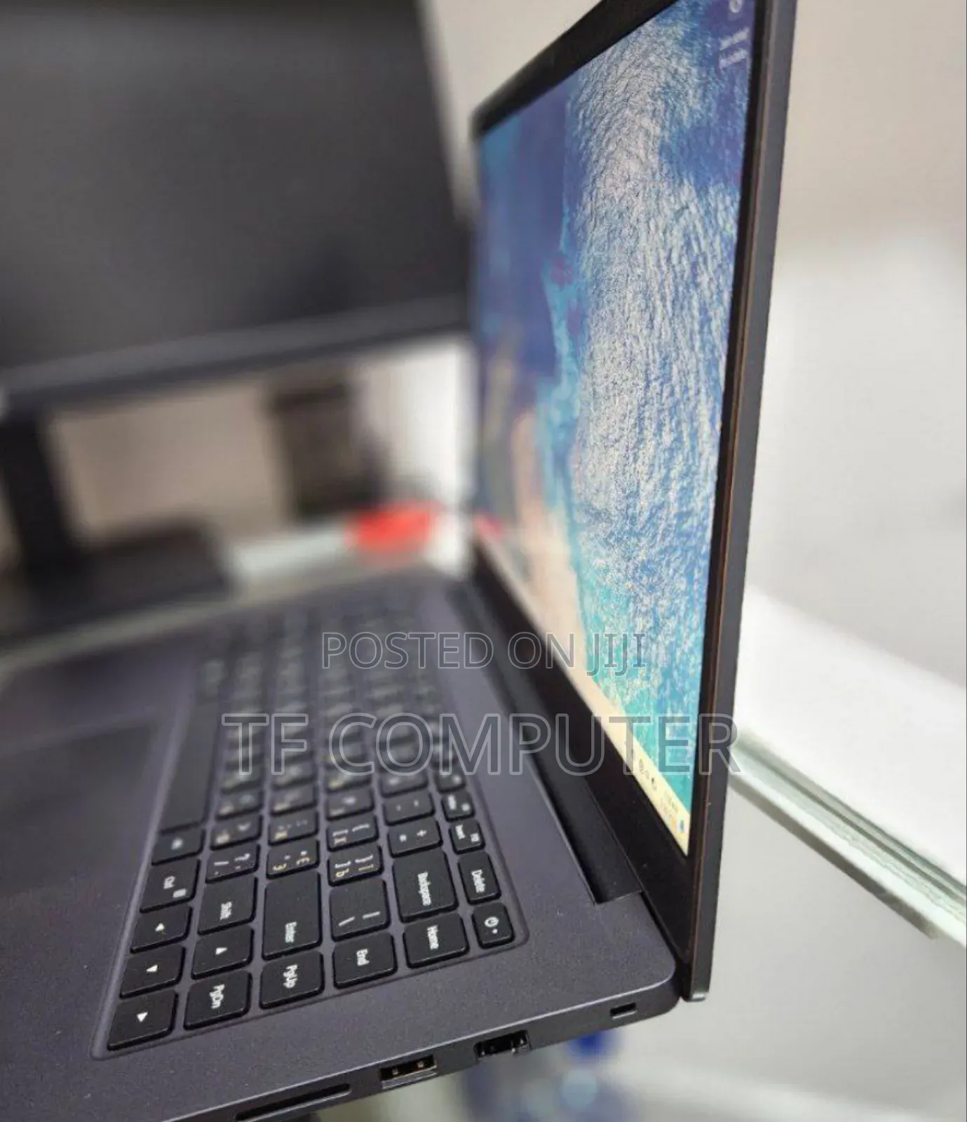 New Laptop 8GB Intel Core I5 SSD 512GB