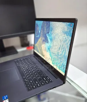 New Laptop 8GB Intel Core I5 SSD 512GB