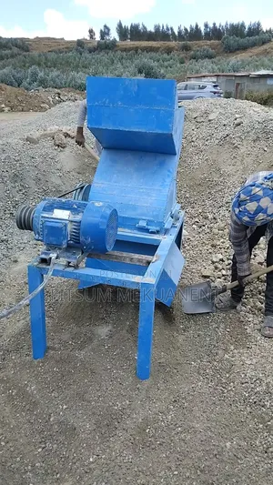 Over Size ኮሚቼ እና ድንጋይ መፍጫ Hammer Mill