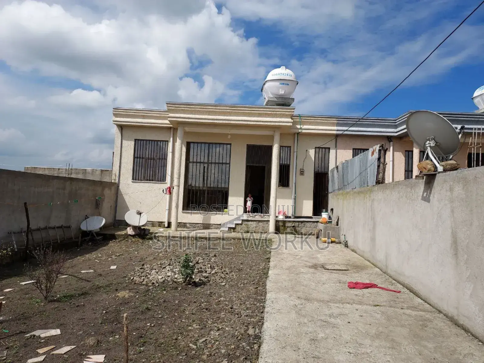 Furnished 2bdrm House in Tafo Around Ccd, Yeka for sale