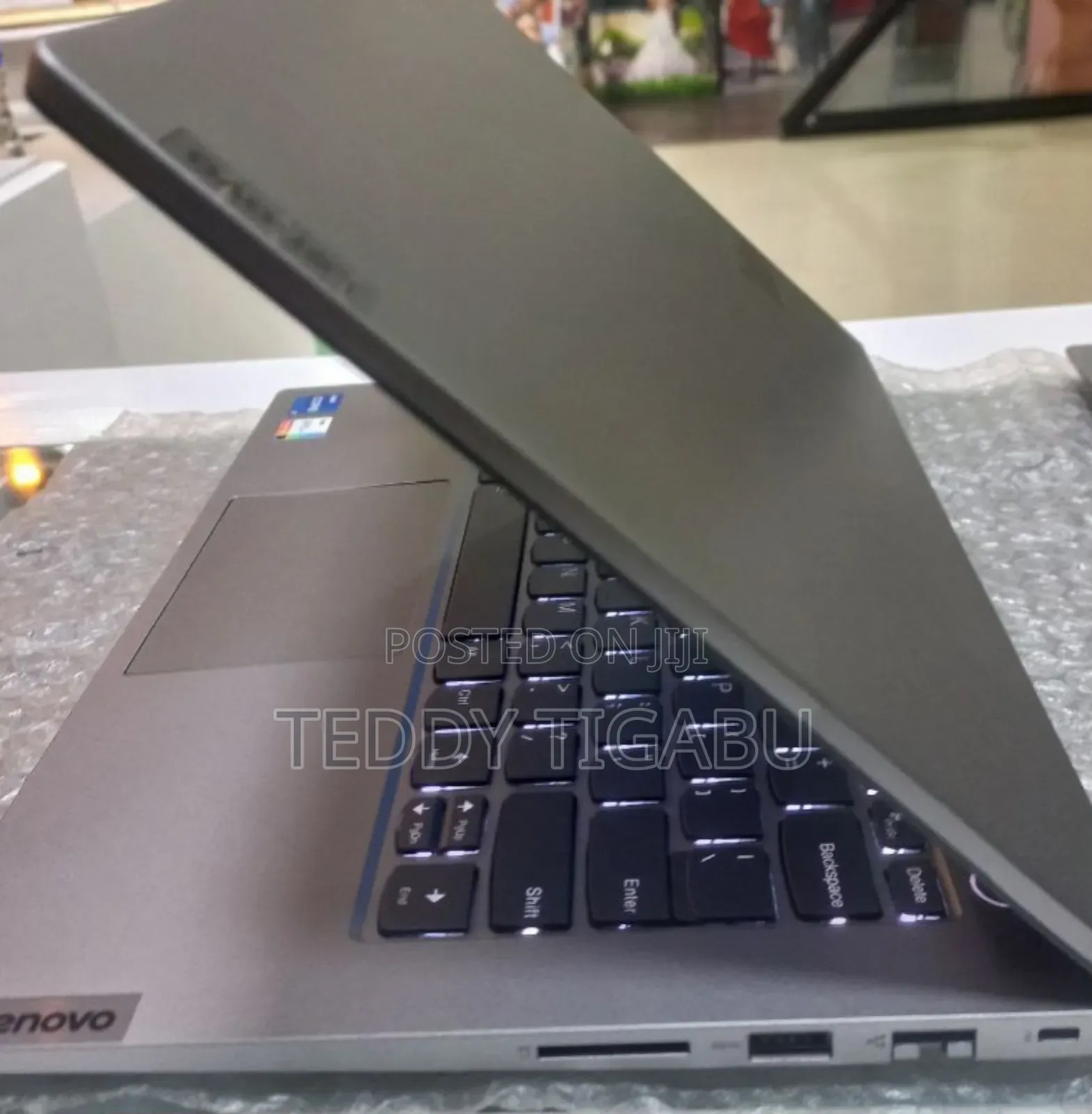 New Laptop Lenovo ThinkPad 10 16GB Intel Core I7 SSD 512GB