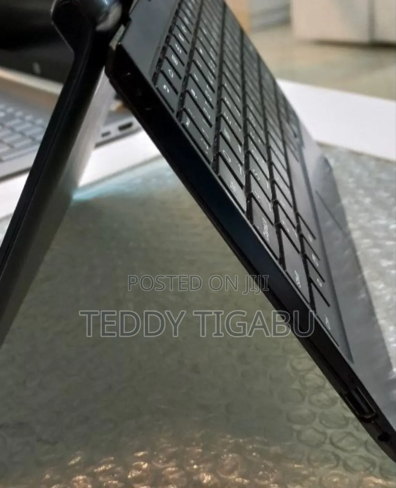 New Laptop Lenovo 2GB Intel Core I3 HDD 16 GB