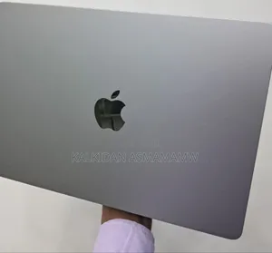 New Laptop Apple MacBook Air 2022 M2 8GB Apple M2 SSD 250GB