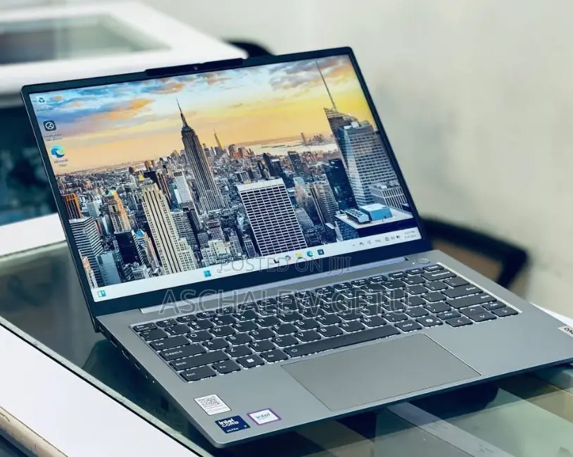 New Laptop Lenovo Thinkbook 14 16GB Intel Core Ultra 7 SSD 512GB