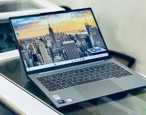 New Laptop Lenovo Thinkbook 14 16GB Intel Core Ultra 7 SSD 512GB