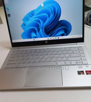 New Laptop HP Pavilion 15 8GB AMD Ryzen 5 SSD 512GB