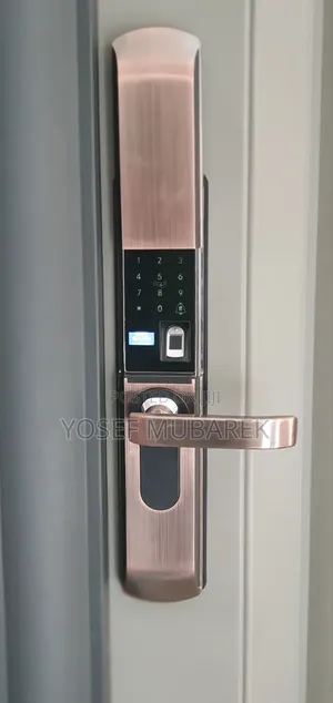 ውሃ የማያበላሻቸው ድንቅ በሮች Victor Doors