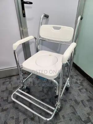 Four Wheel Commode Wheel Chair Four Small Leg Commode New