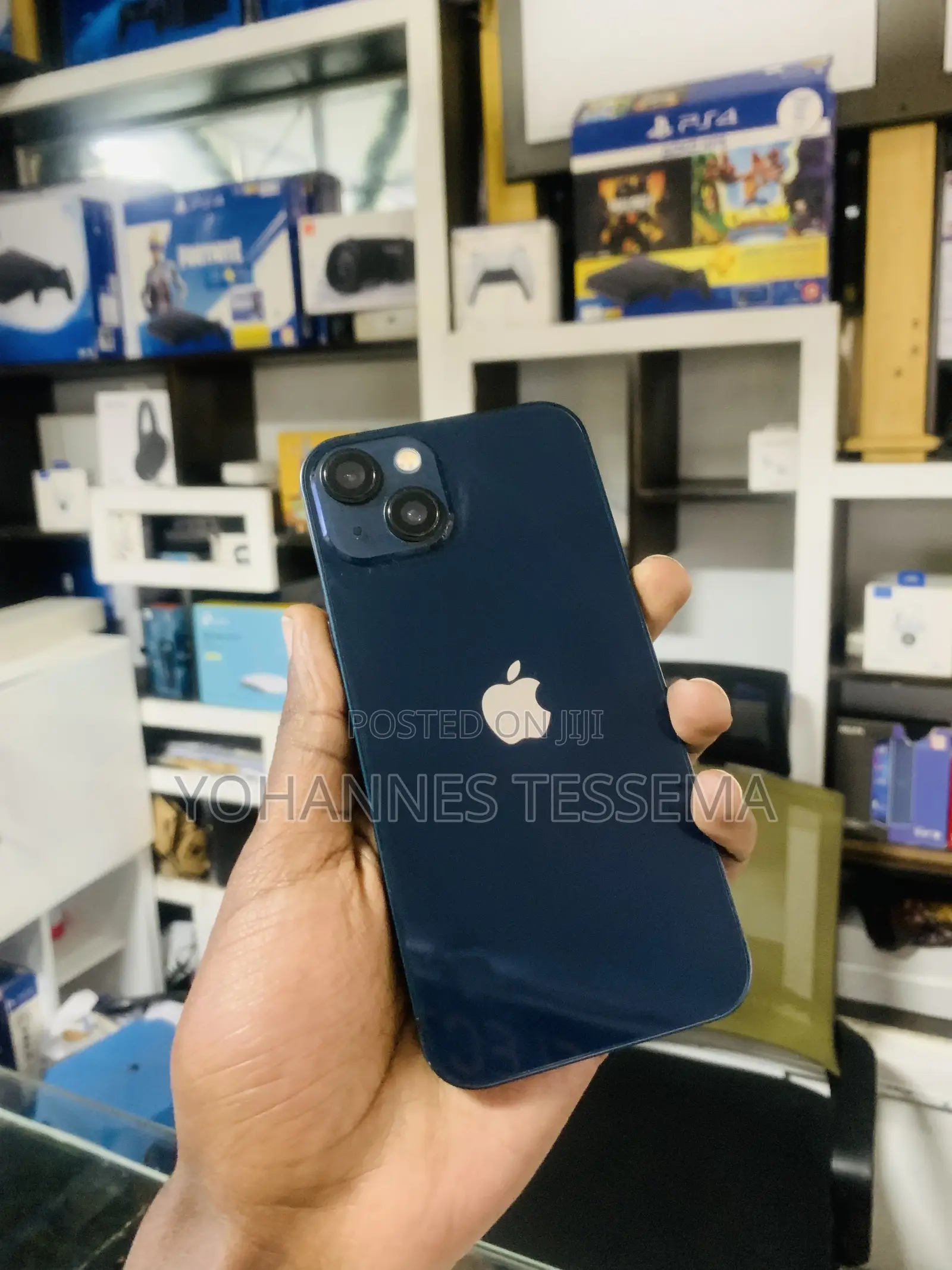 New Apple iPhone 13 128 GB Green