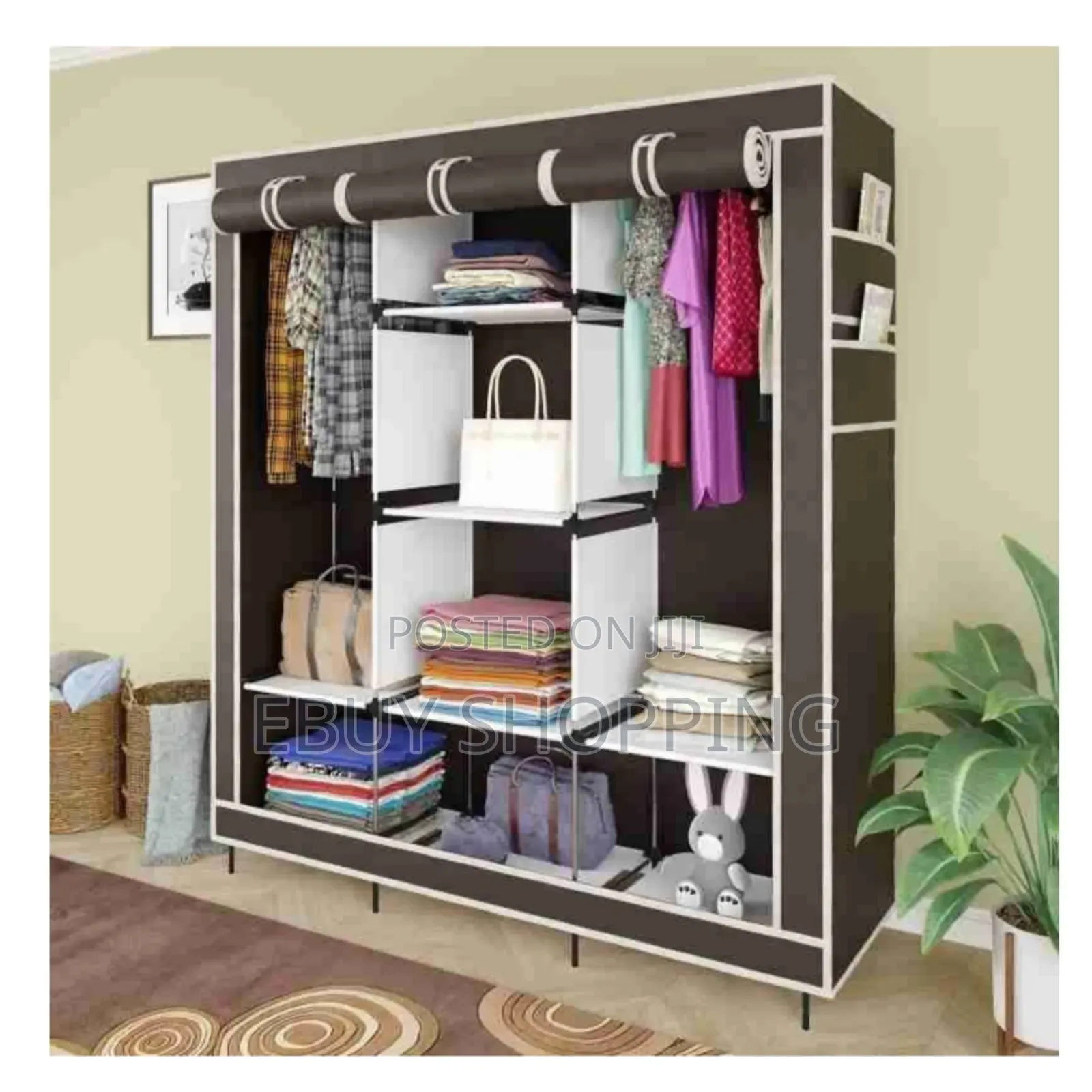 Compact Portable Wardrobe With Zippered Cover**