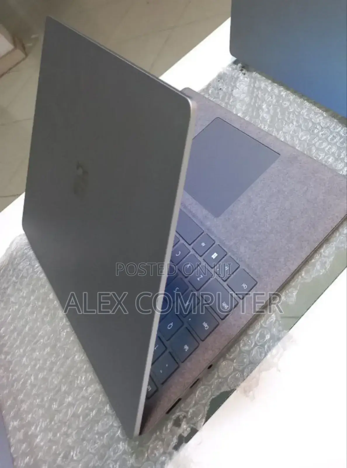 New Laptop Microsoft Surface Laptop 4 16GB Intel Core I7 SSD 512GB