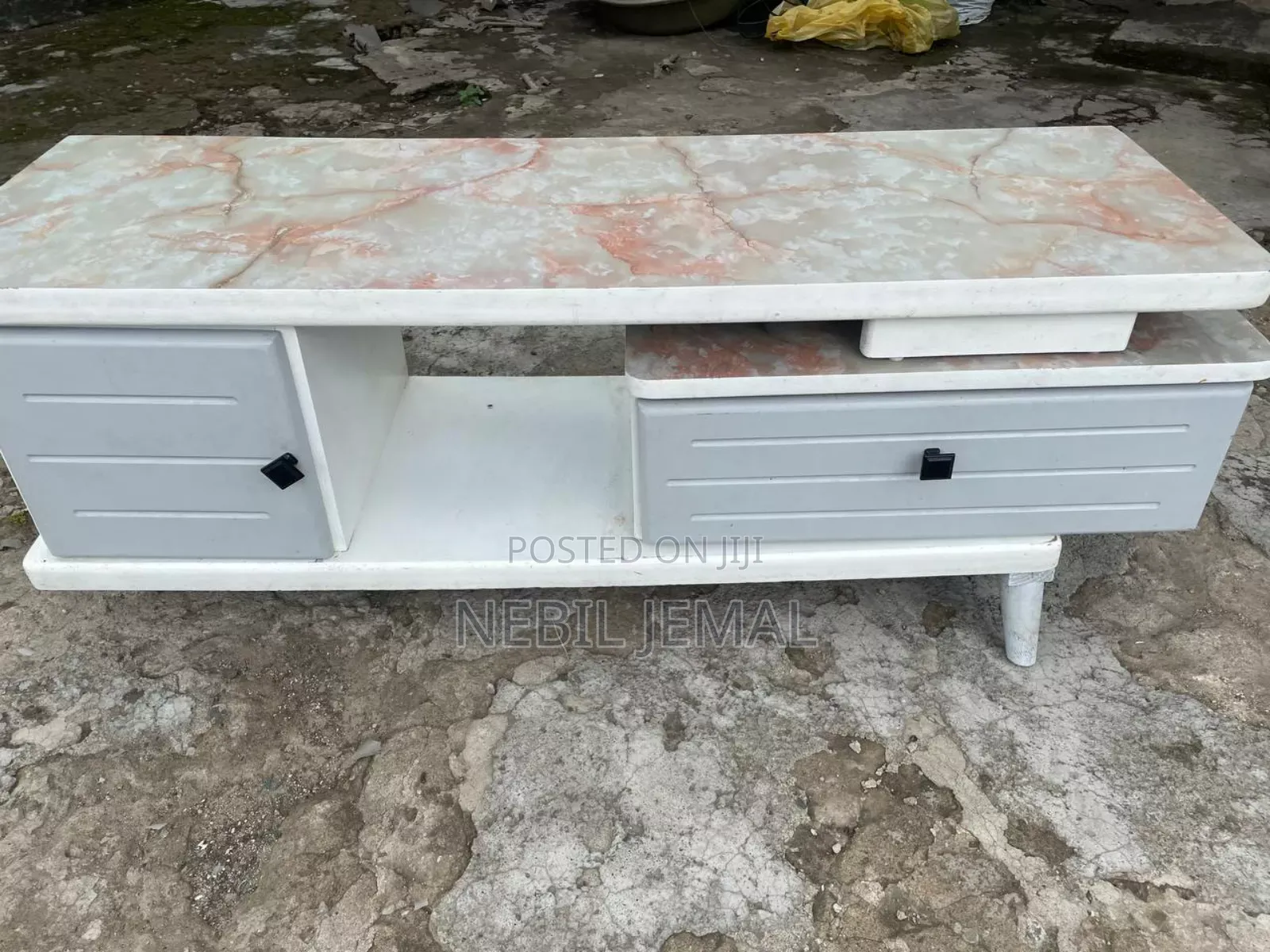 Tv Stand ( Tv Maskmchya )