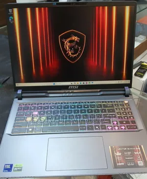 New Laptop MSI Vector 17 HX AI A2XWJG 16GB Intel Core Ultra 7 SSD 1T