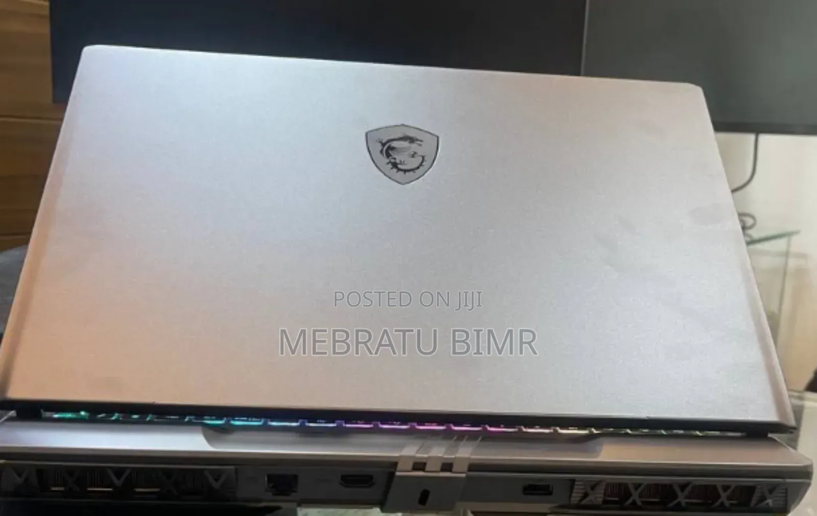 New Laptop MSI Vector 17 HX AI A2XWJG 16GB Intel Core Ultra 7 SSD 1T