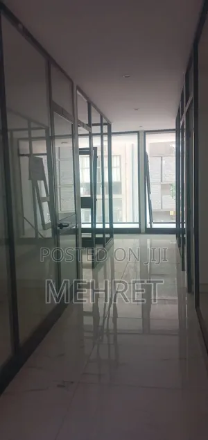 ያለቀ ካርታ ያለው የንግድ ሱቅ መገናኛ ሾላ ገበያ