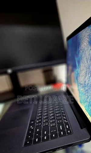 New Laptop 8GB Intel Core I5 SSD 512GB