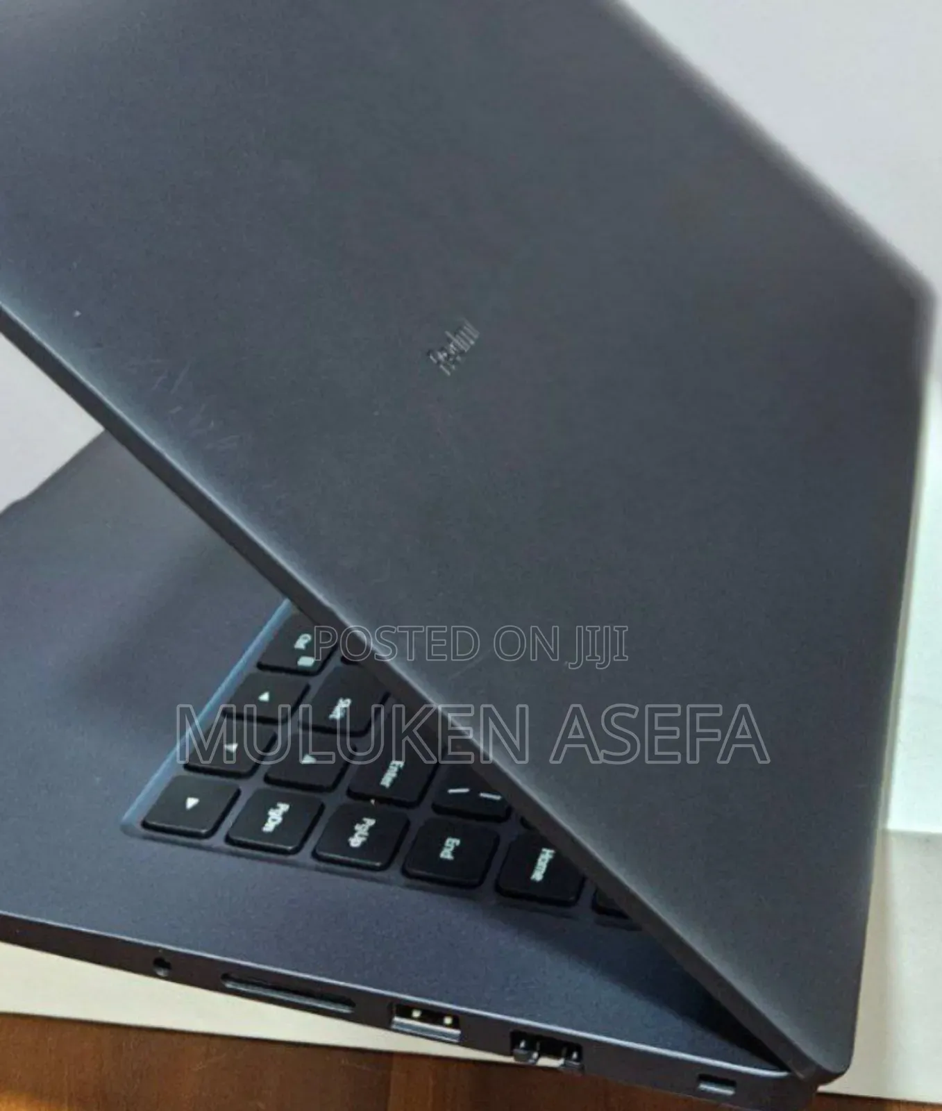 New Laptop Apple MacBook 8GB Intel Core I5 SSD 512GB